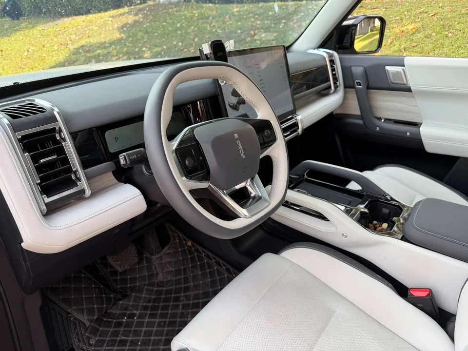 iCAR 03 four-wheel drive long-range version 2025 — миниатюра 4