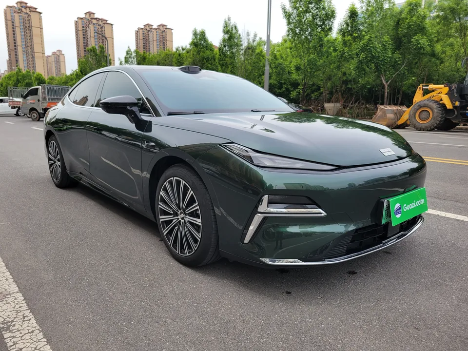 Geely Galaxy Star 8 PHEV 2025