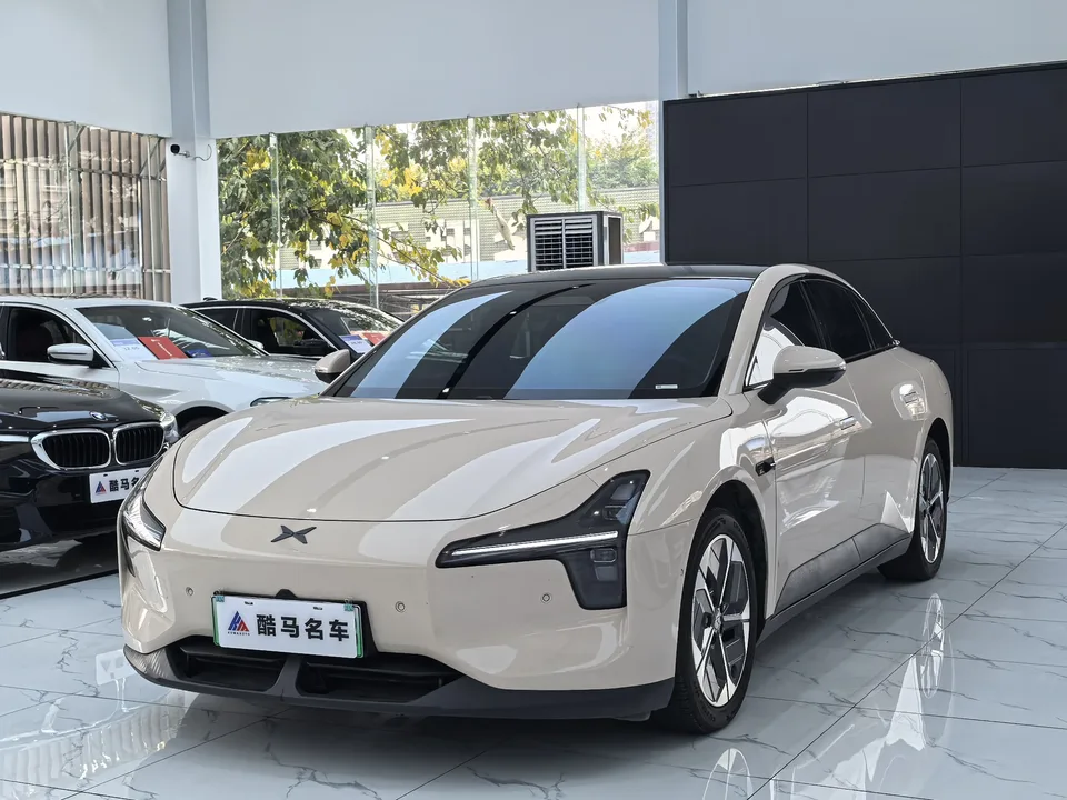 XPeng Xiaopeng MONA M03 2025