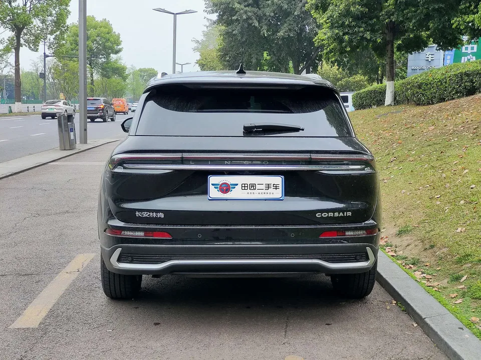 Lincoln Adventurer 2.0T 2WD Elegant Edition 2023 — миниатюра 2