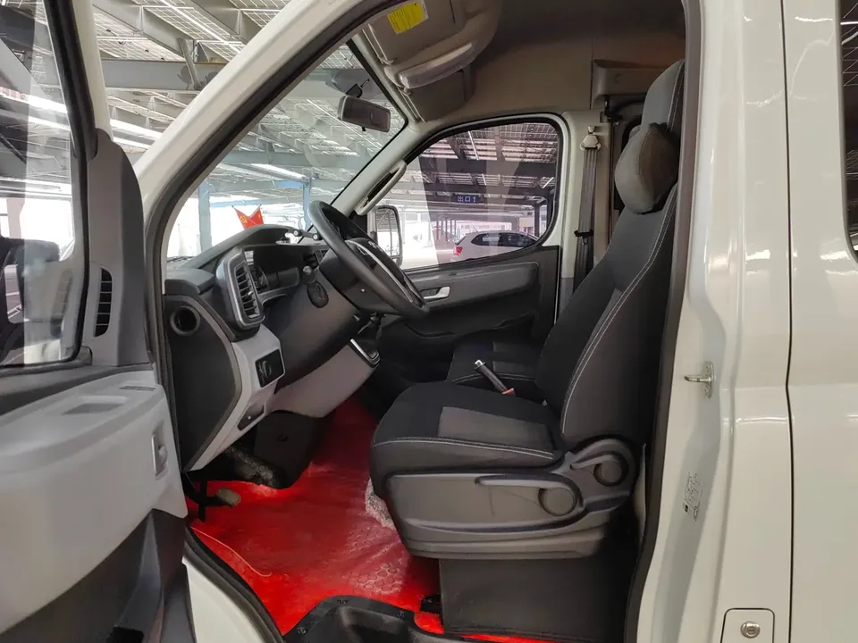 Datong Xintu V80 PRO 2.0T 9AT Aoyuntong short-axis mid-top 147Ps 7-9 seats 2025 — миниатюра 4