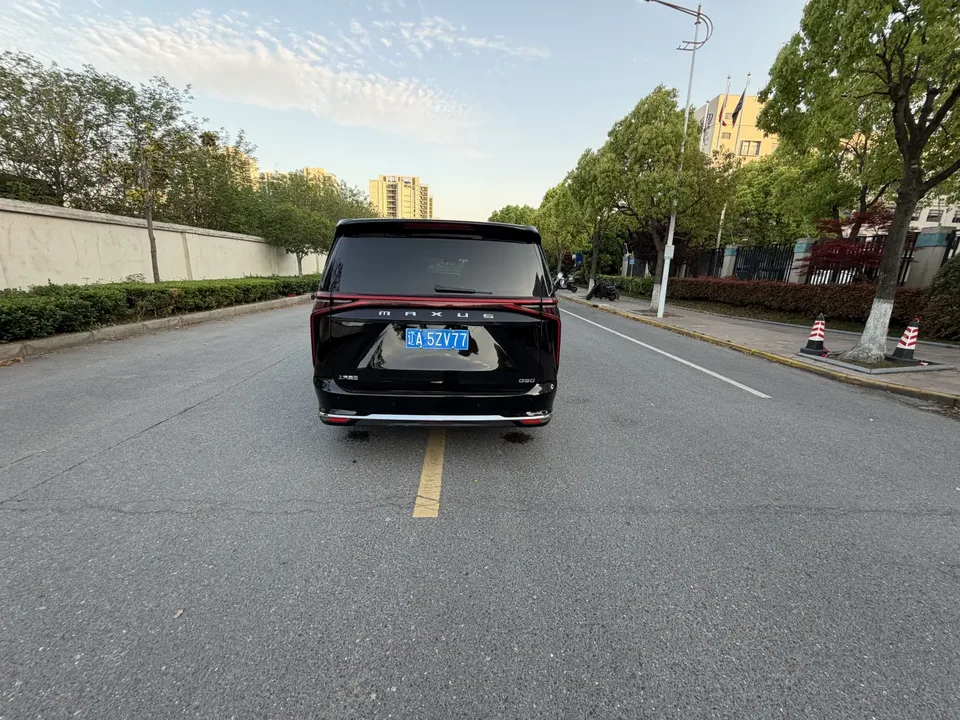 Datong Chase G90 2.0T Interstellar Seven-Seater Edition 2022 — миниатюра 2