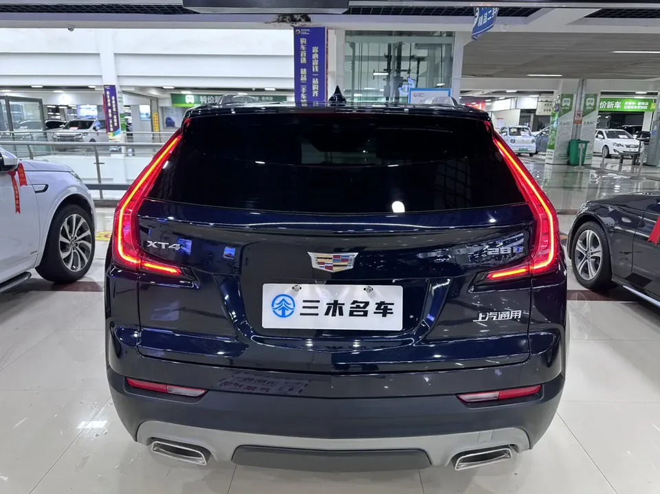 Cadillac XT4 Cadillac XT4 2022 28T two-wheel drive luxury model 2023 — миниатюра 4