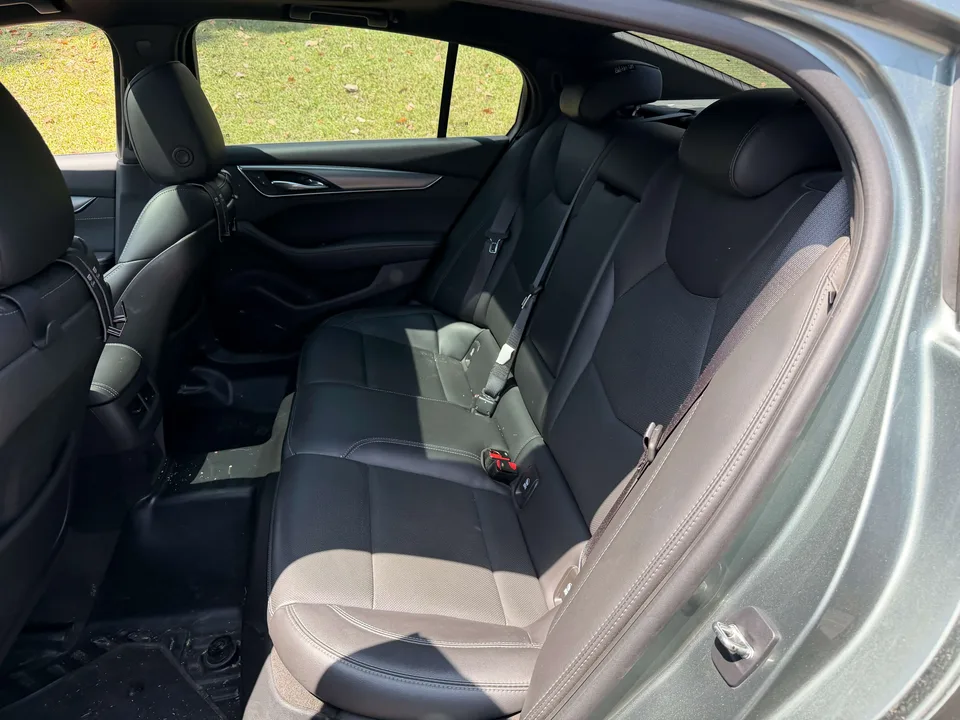 Cadillac CT5 28T Luxury Standard Edition 2023 — миниатюра 4