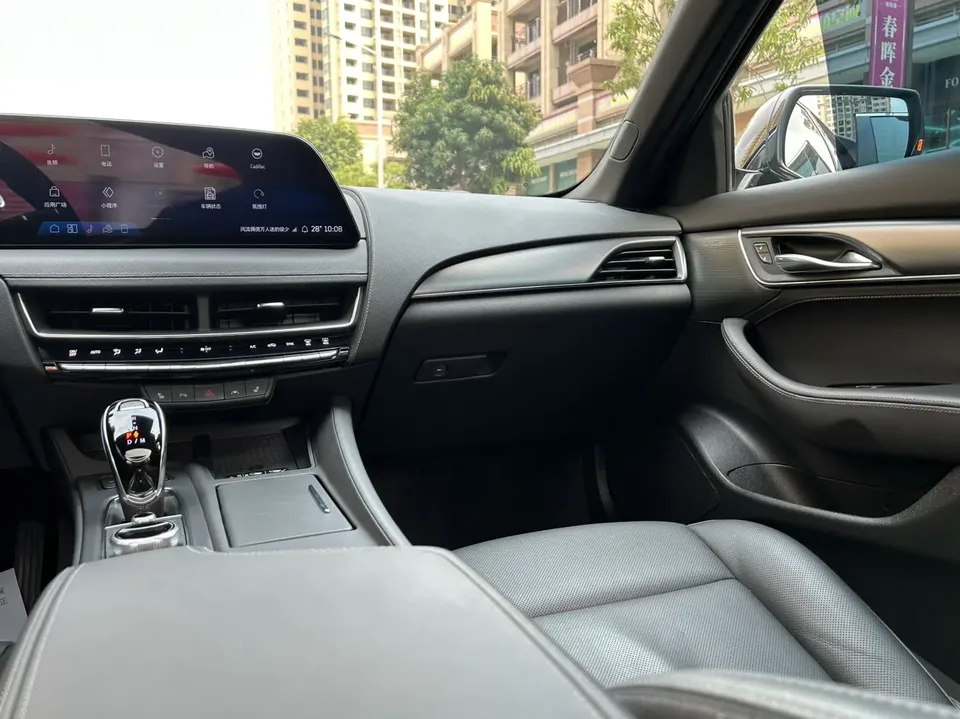 Cadillac CT5 Cadillac CT5 2024 28T Deluxe Pro 2024 — thumbnail 3