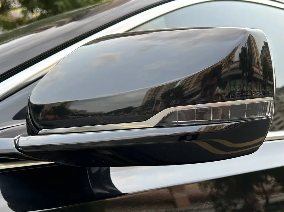 Cadillac CT5 Cadillac CT5 2024 28T Deluxe Pro 2024 — thumbnail 4