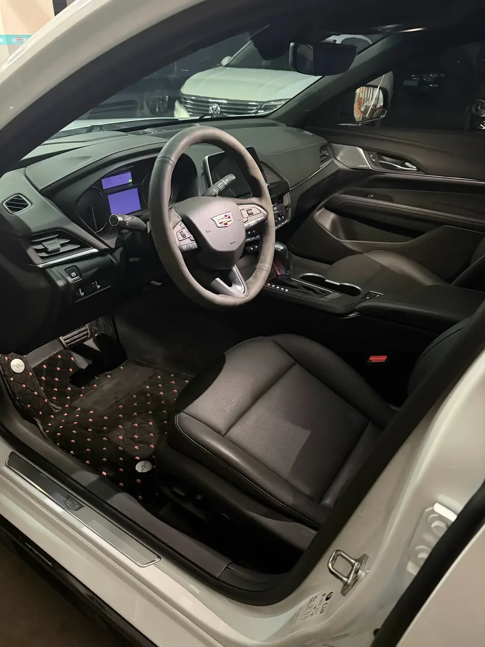 Cadillac CT4 28T luxury model 2022 — миниатюра 5
