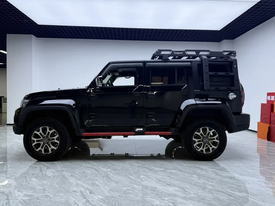 BAIC Beijing Off-road BJ40 2.0T Automatic 4WD Touring Tower Champion Edition 2023 — миниатюра 4