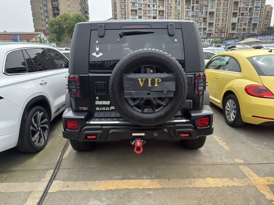 BAIC Beijing Off-road BJ40 2.0D Automatic 4WD Blade Hero Edition Knight Edition 2023 — миниатюра 2