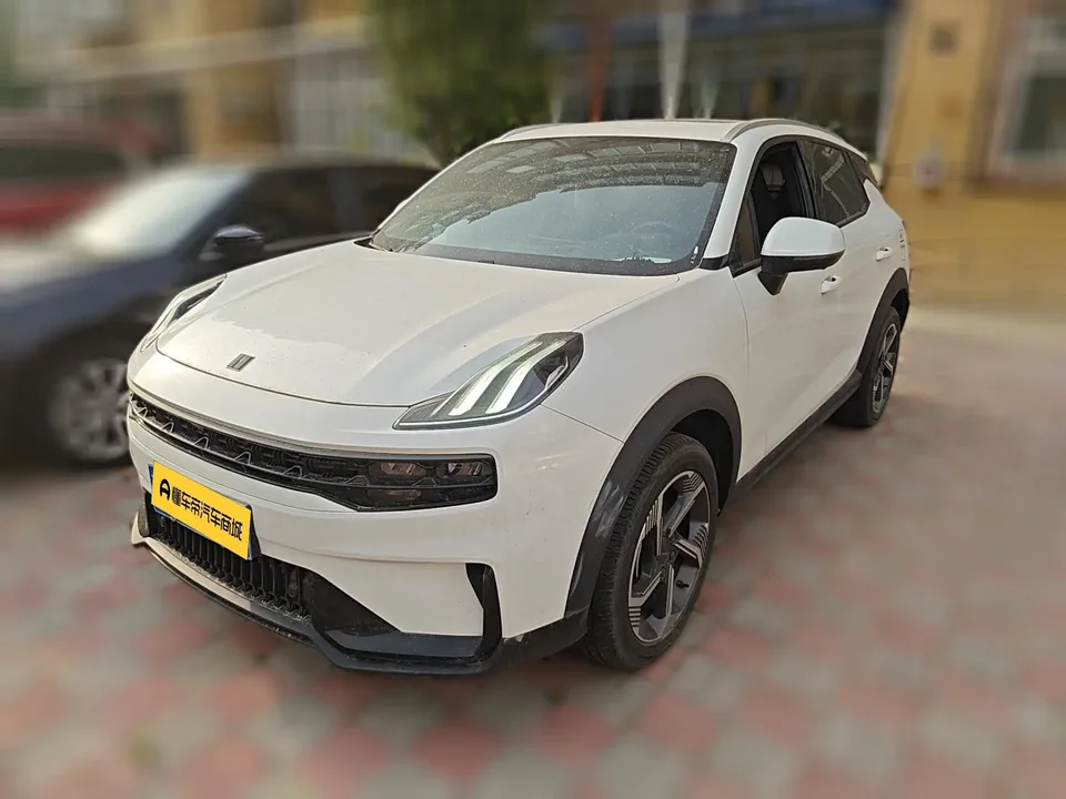 Lynk & Co 06 2022