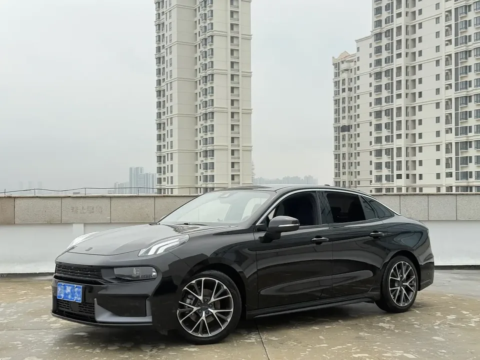 Lynk & Co 03 2022