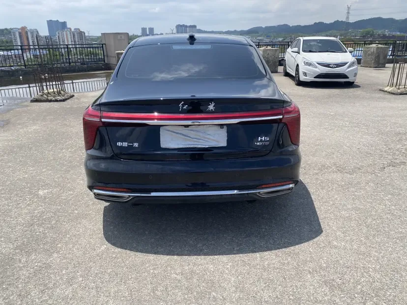 Hongqi H5 Hongqi H5 2024 1.5T DCT Zhilian Qiyue Edition 2025 — миниатюра 2