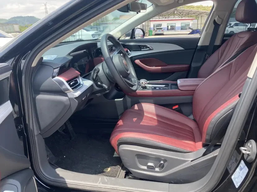 Hongqi H5 Hongqi H5 2024 1.5T DCT Zhilian Qiyue Edition 2025 — миниатюра 3