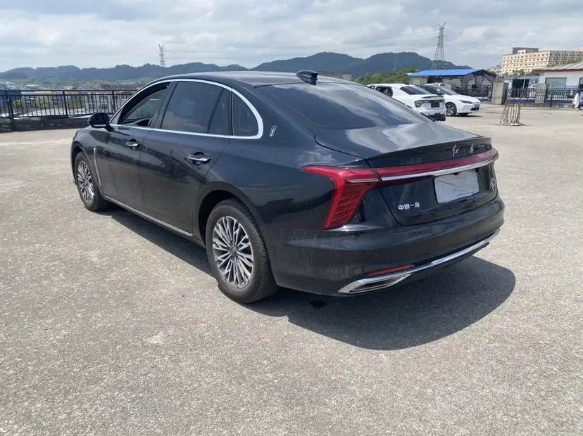 Hongqi H5 Hongqi H5 2024 1.5T DCT Zhilian Qiyue Edition 2025 — миниатюра 4