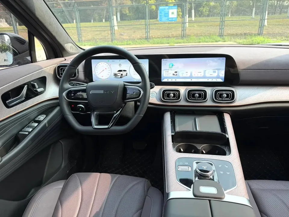 Chery Tiggo 9 Tiggo 9 2025 2.0T AT 2WD Premium Edition 2025 — миниатюра 4