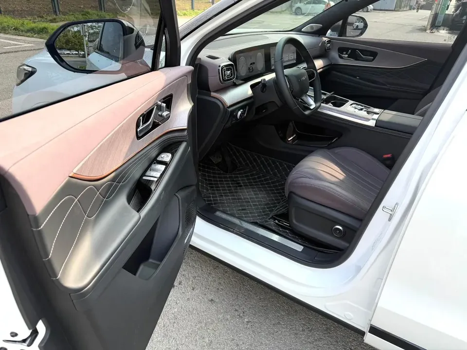 Chery Tiggo 9 Tiggo 9 2025 2.0T AT 2WD Premium Edition 2025 — миниатюра 5
