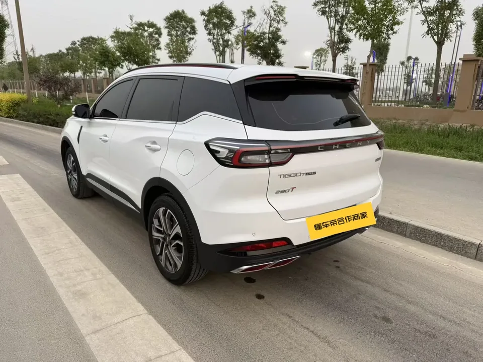 Chery Tiggo 7 Plus facelift 1.6TGDI DCT premium model 2023 — миниатюра 3