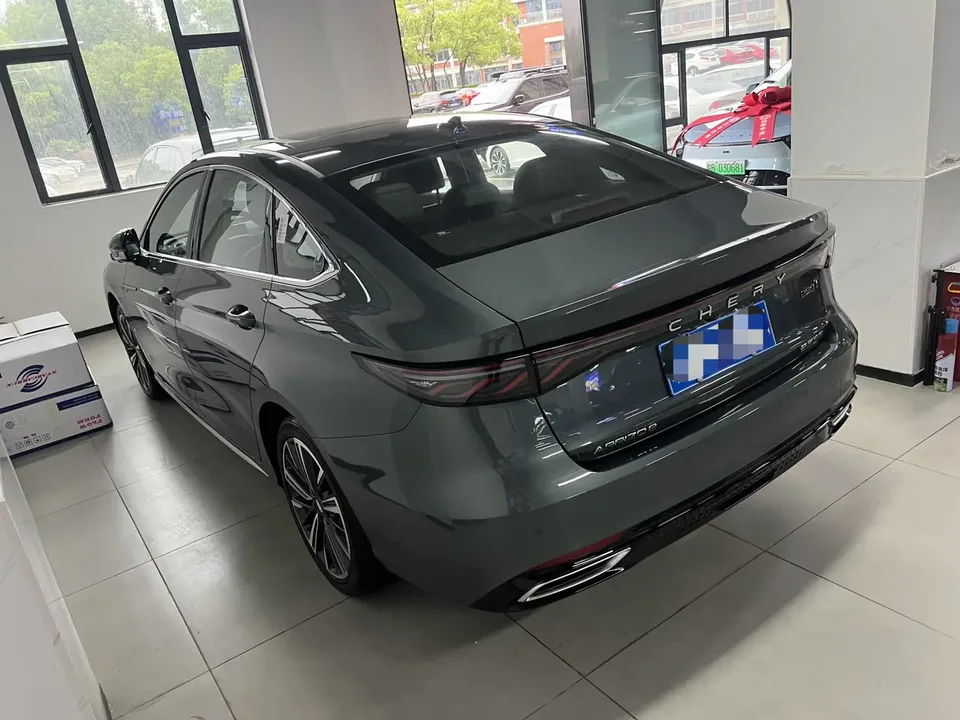 Chery Arrizo 8 PRO 290TGDI DCT Luxury Edition+ 2025 — миниатюра 4