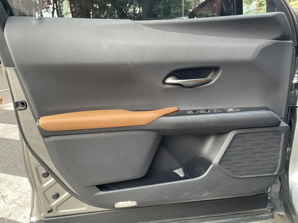 Lexus UX 200 Special Edition 2022 — миниатюра 3