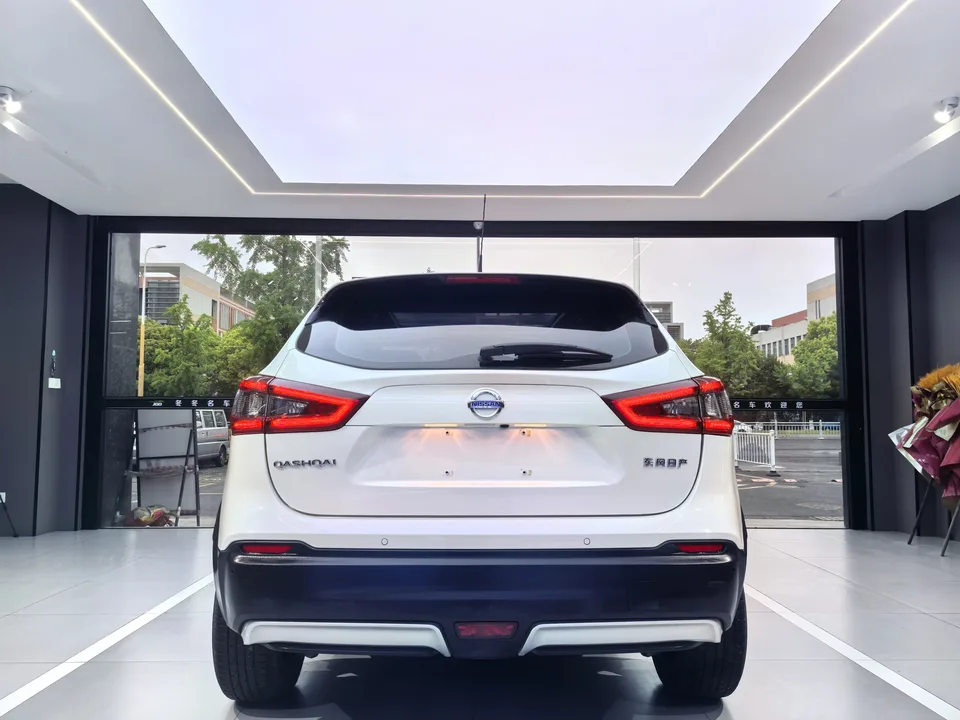 Nissan Qashqai Qashqai 2022 2.0L XV Prem. Deluxe Edition 2022 — миниатюра 2