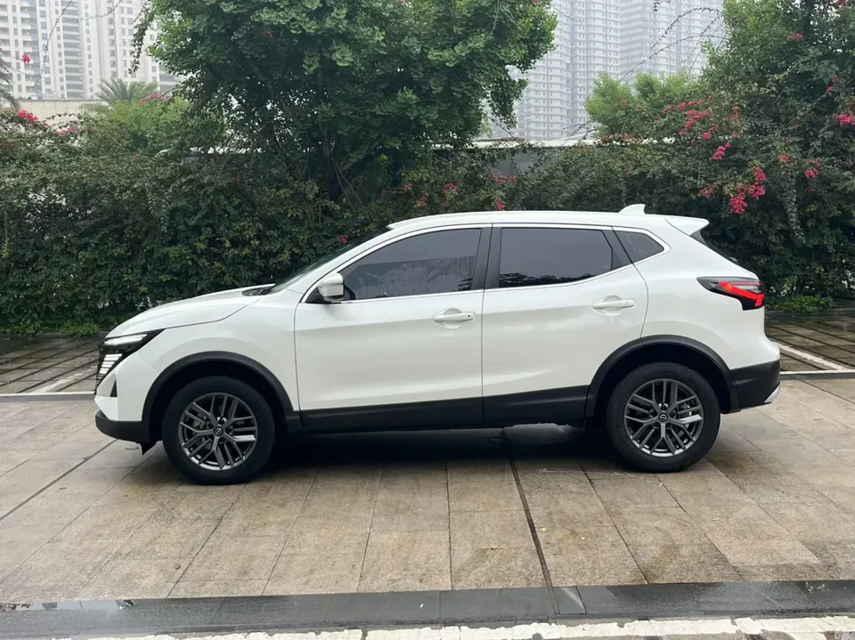 Nissan Qashqai Qashqai 2025 Redesigned Honor 2.0L CVT XV True Heart Edition 2025 — thumbnail 4