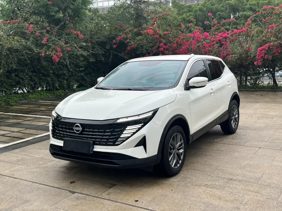 Nissan Qashqai Qashqai 2025 Redesigned Honor 2.0L CVT XV True Heart Edition 2025 — photo 1, buy with delivery to Moscow