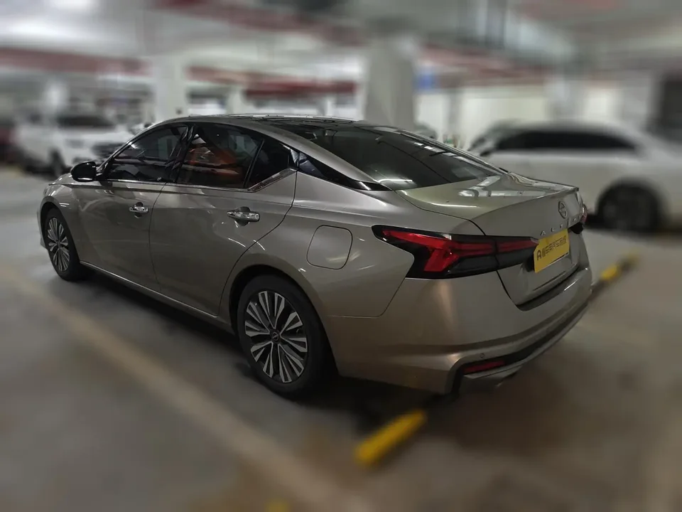 Nissan Altima Teana 2.0L XL-TLS Enjoy Edition 2023 — миниатюра 4