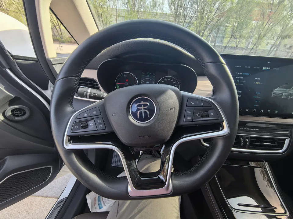 BYD Song MAX DM DM-i 105KM Flagship 2023 — миниатюра 3