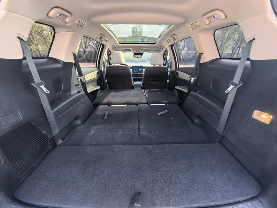 BYD Song MAX DM DM-i 105KM Flagship 2023 — миниатюра 4