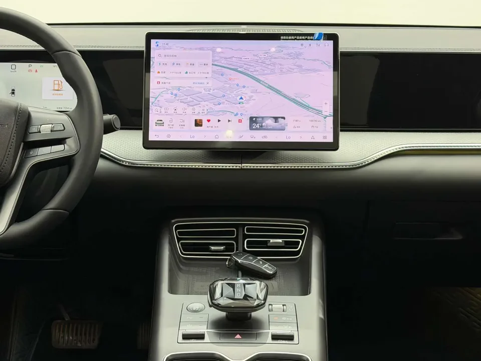 BYD Song Pro DM Second Generation Intelligent Driving Edition DM-i 115KM Beyond Edition 2025 — миниатюра 4