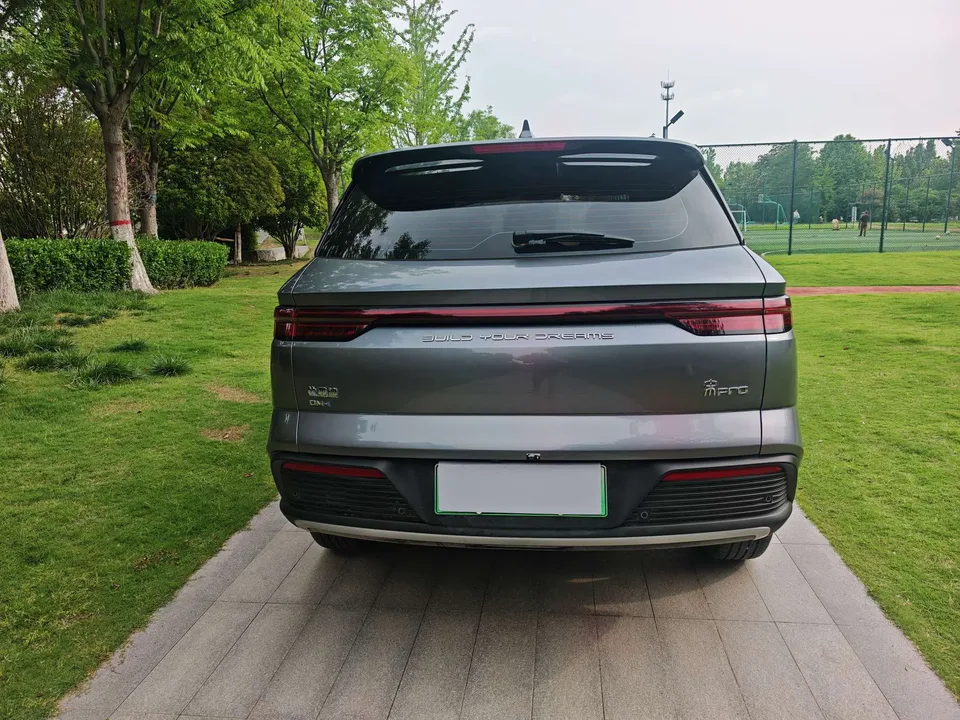 BYD Song Pro DM DM-i Honor Edition 71km Pilot Edition 2025 — миниатюра 2