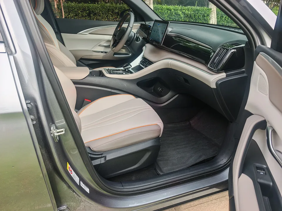 BYD Song Pro DM DM-i Honor Edition 71km Pilot Edition 2025 — миниатюра 3