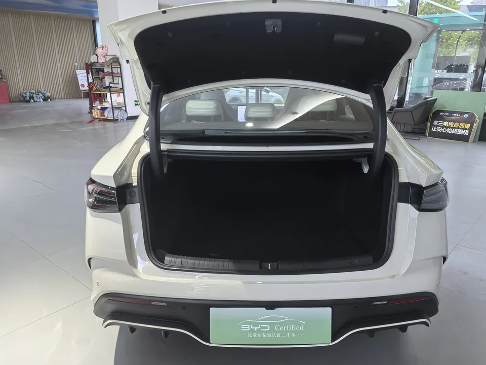 BYD Seal 06DM Intelligent Driving Edition DM-i 120KM Flagship Model 2025 — миниатюра 5