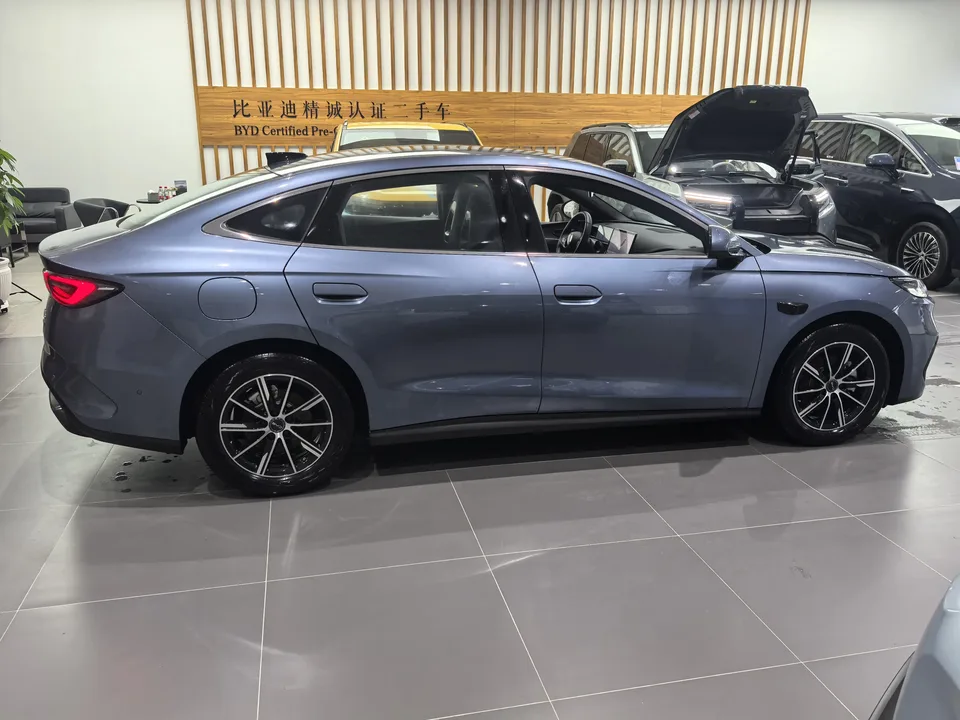 BYD Seal 06DM Intelligent Driving Edition DM-i 120KM Premium Edition 2025 — миниатюра 2
