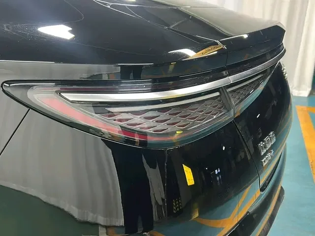 BYD Seal DM Honor Edition DM-i 1.5L 121KM Luxury Model 2024 — миниатюра 4