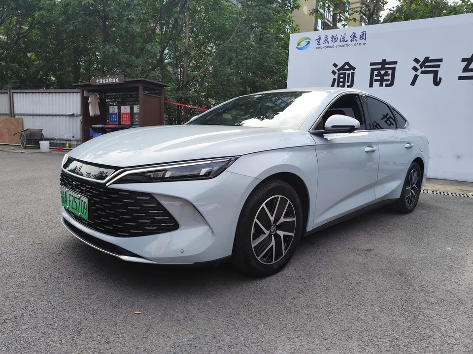 BYD Qin L DM 2024