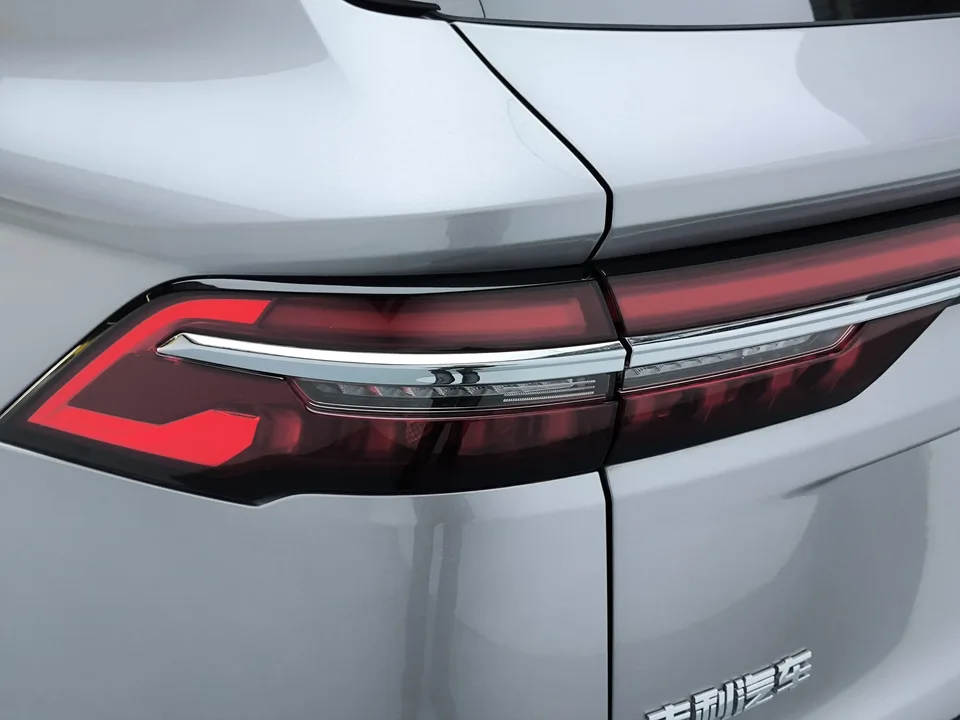 Geely Monjaro Xingyue L 2024 2.0TD High Power Automatic 2WD Yunqi Edition 2024 — миниатюра 3