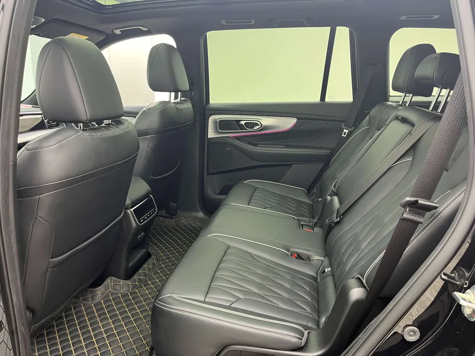 GAC Trumpchi GS8 Trumpchi GS8 2022 Pilot Series 2.0TGDI 2WD luxury smart connected version 7 seats 2023 — миниатюра 5