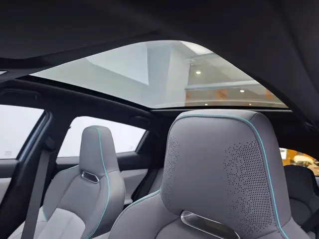 Changan UNI-T second generation 1.5T flagship model 2023 — миниатюра 3