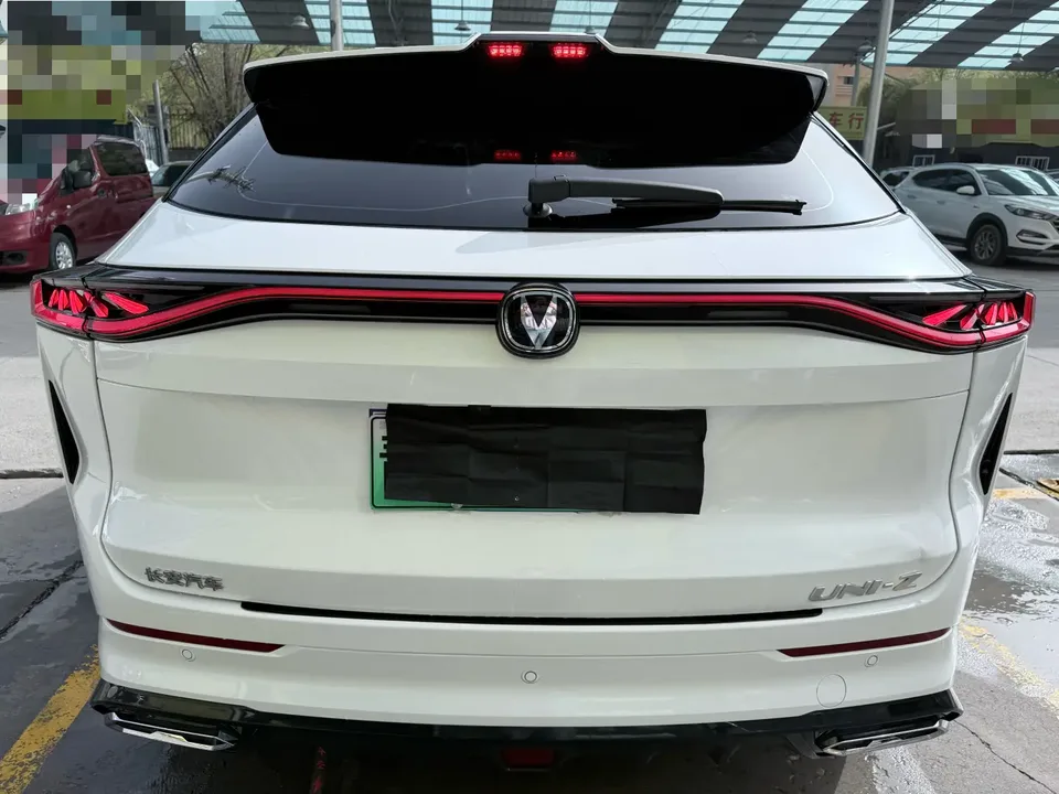 Changan UNI-Z PHEV Blue Whale iDD 125KM Excellence Edition 2025 — миниатюра 2