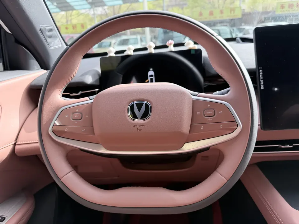 Changan UNI-Z PHEV Blue Whale iDD 125KM Excellence Edition 2025 — миниатюра 4