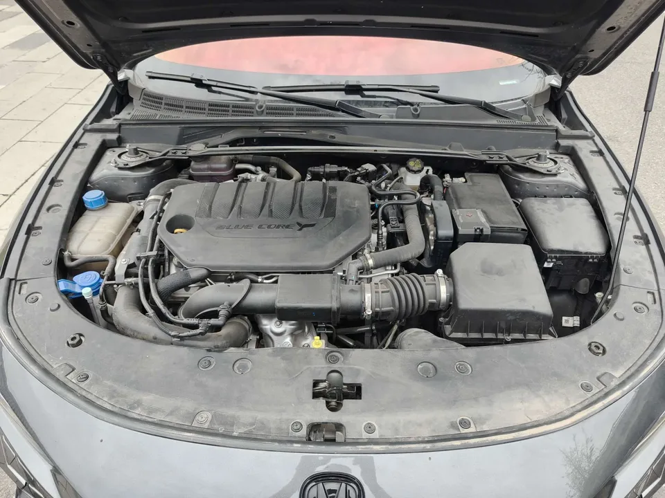 Changan UNI-V 2.0T Speed Edition 2022 — миниатюра 5