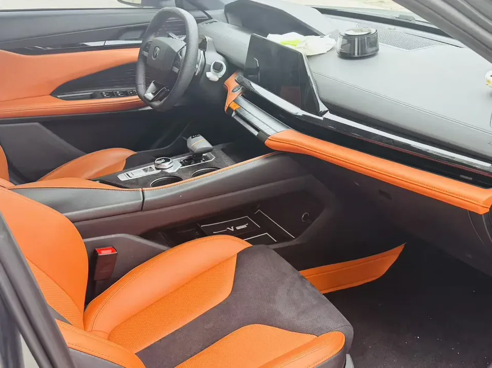 Changan UNI-V 2.0T Fengsu Edition 2023 — миниатюра 3
