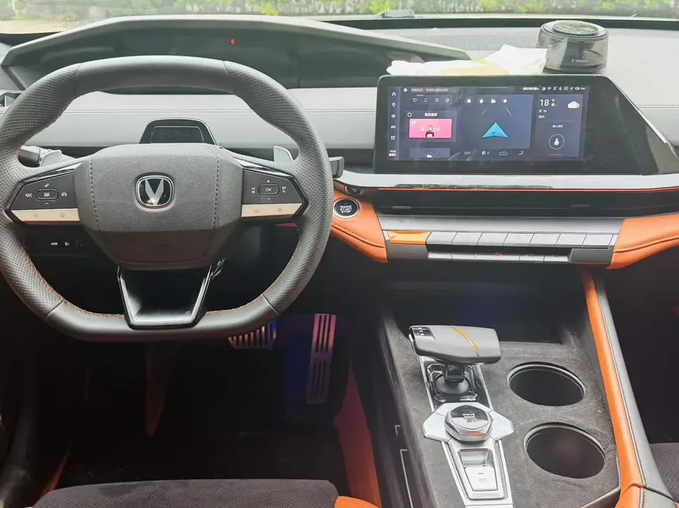 Changan UNI-V 2.0T Fengsu Edition 2023 — миниатюра 5