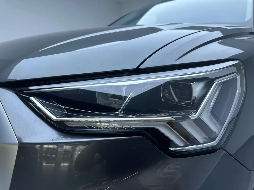 Audi Q3 35 TFSI Fashion Dynamic Edition (1.5T) 2023 — миниатюра 3