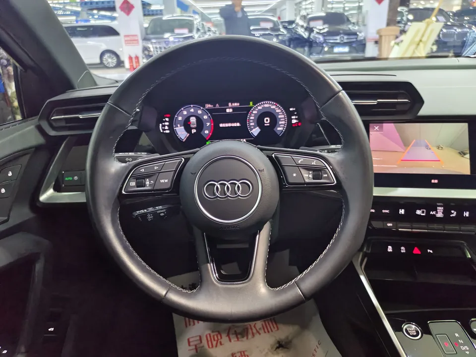 Audi A3 facelift A3L Limousine 35 TFSI stylish and sporty 2023 — миниатюра 4