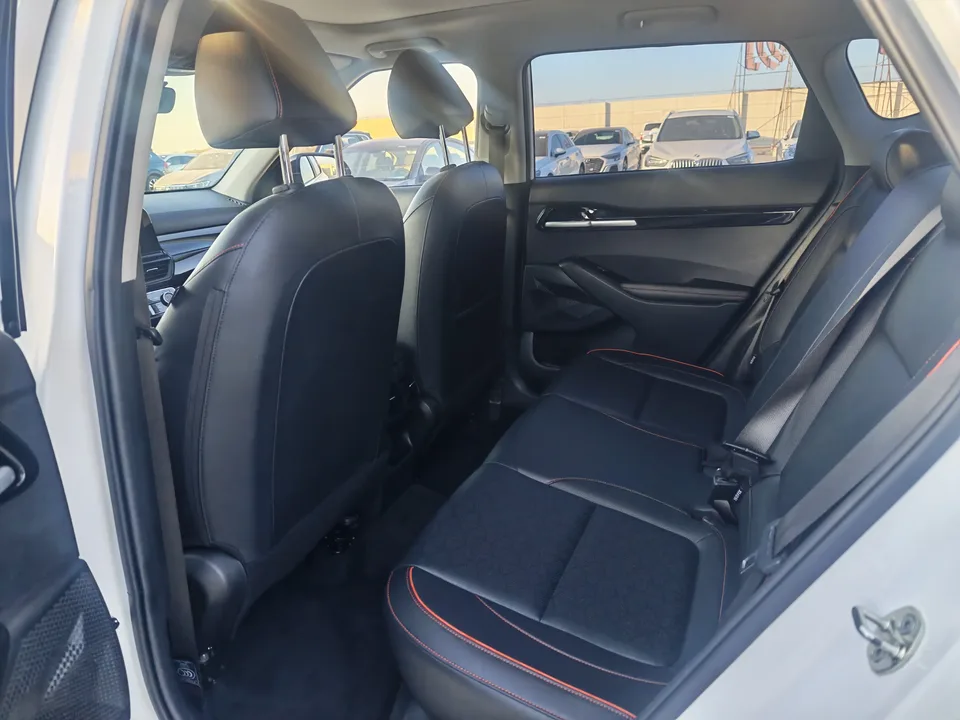 Kia Seltos CYLTUS 1.5L IVT Luxury Edition 2024 — миниатюра 3