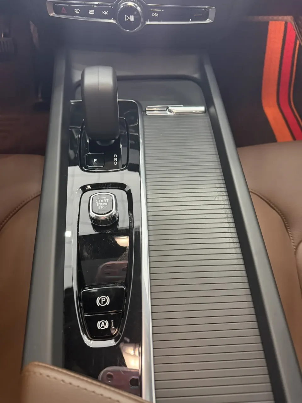 Volvo S60 Volvo S60 2023 B4 Zhiyi Luxury Edition 2023 — миниатюра 4
