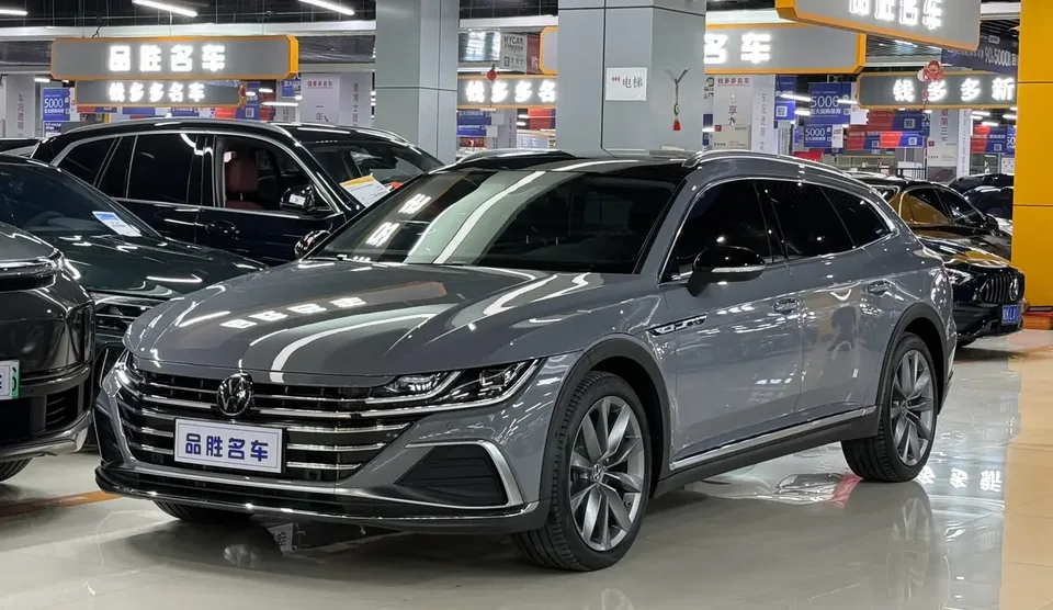 Volkswagen Arteon CC 2024 Shooting Brake 380TSI Shooting Brake Edition 2024 — photo 1, buy with delivery to Moscow