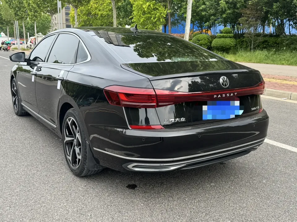 Volkswagen Passat Passat Passat 2024 380TSI Starry Sky Deluxe Edition 2024 — thumbnail 4